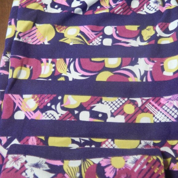 LuLaRoe One Size Leggings NWOT - Picture 2 of 3